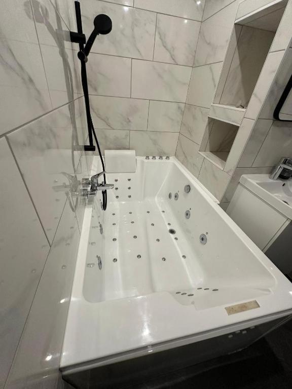 Studio Jaccuzzi A 2 Min Davignon Les Angles  Extérieur photo